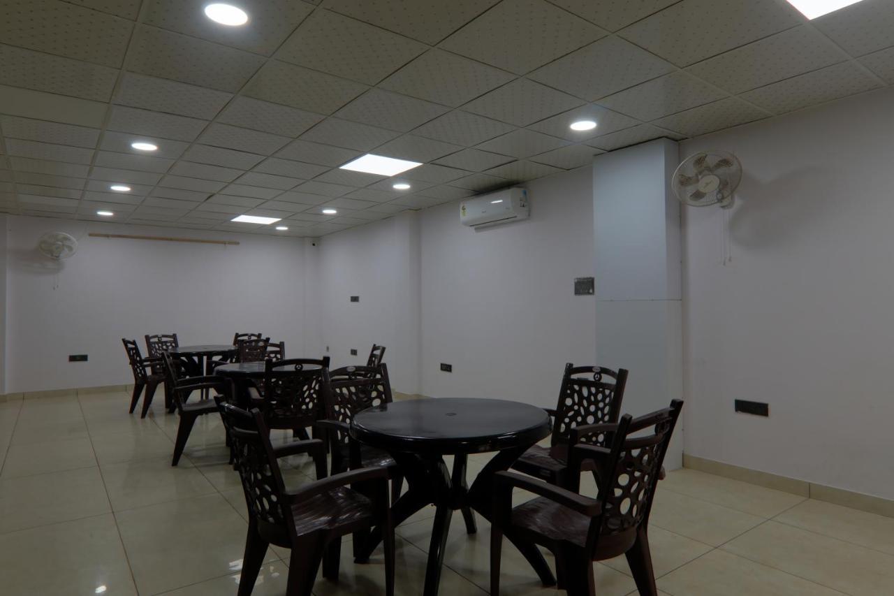 Shri Tirupati Residency Hotel Lucknow Exterior photo