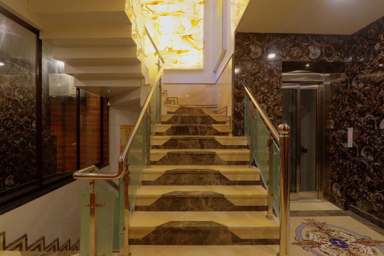 Shri Tirupati Residency Hotel Lucknow Exterior photo